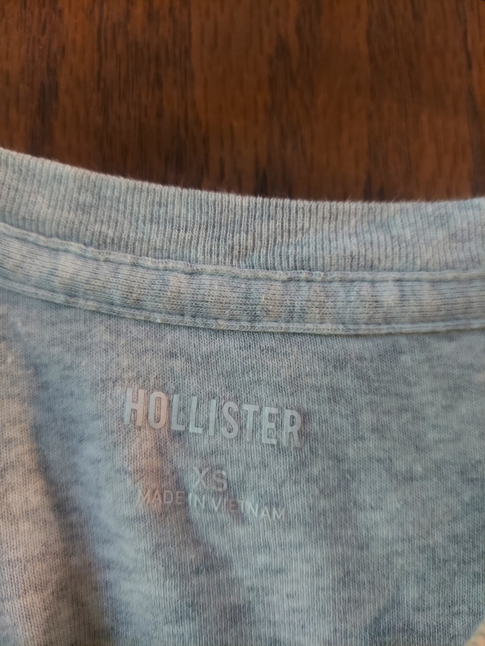 Hollister Co. Soft Heather Grey Fitted Short Sleeve T-Shirt XS - Picture 4 of 8